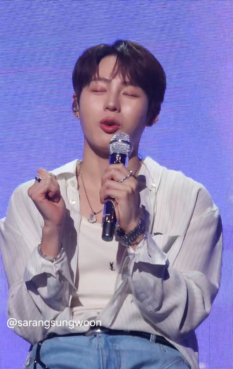 sarangsungwoon's tweet image. 240623 
하구닌은 이렇게 솜주먹쥐고 잤다네요 ✊🏻
자는거 얘기할때 진짜 눈감고 자는척 하는 연기 존귀 진짜 🥹

#하성운 #HASUNGWOON #하성운팬미팅 #하늘저니