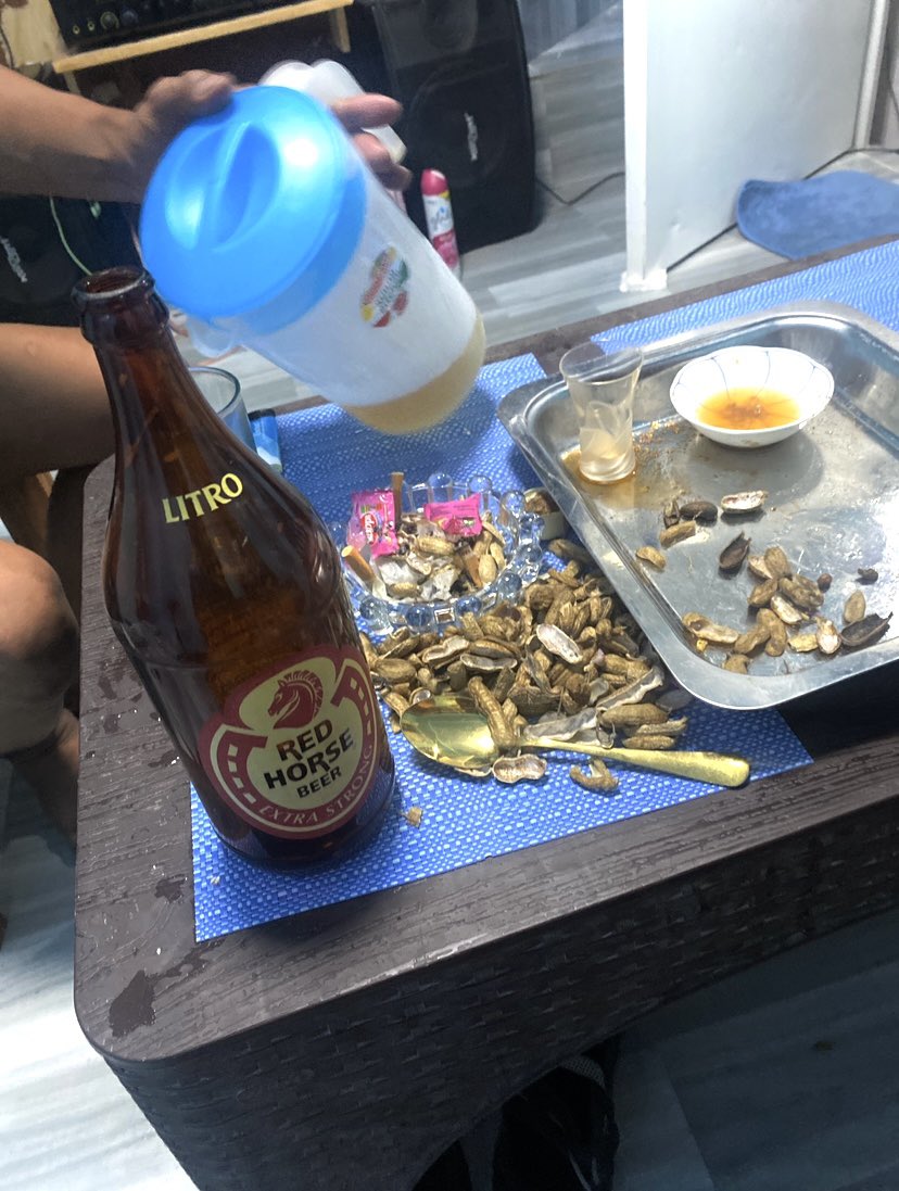 Zerd87's tweet photo. #ALFONSO_taposBanlaw_kabayoShit💪🏾🍻
#makakauwe_paba_ako😔 https://t.co/tW3df3MtMh
