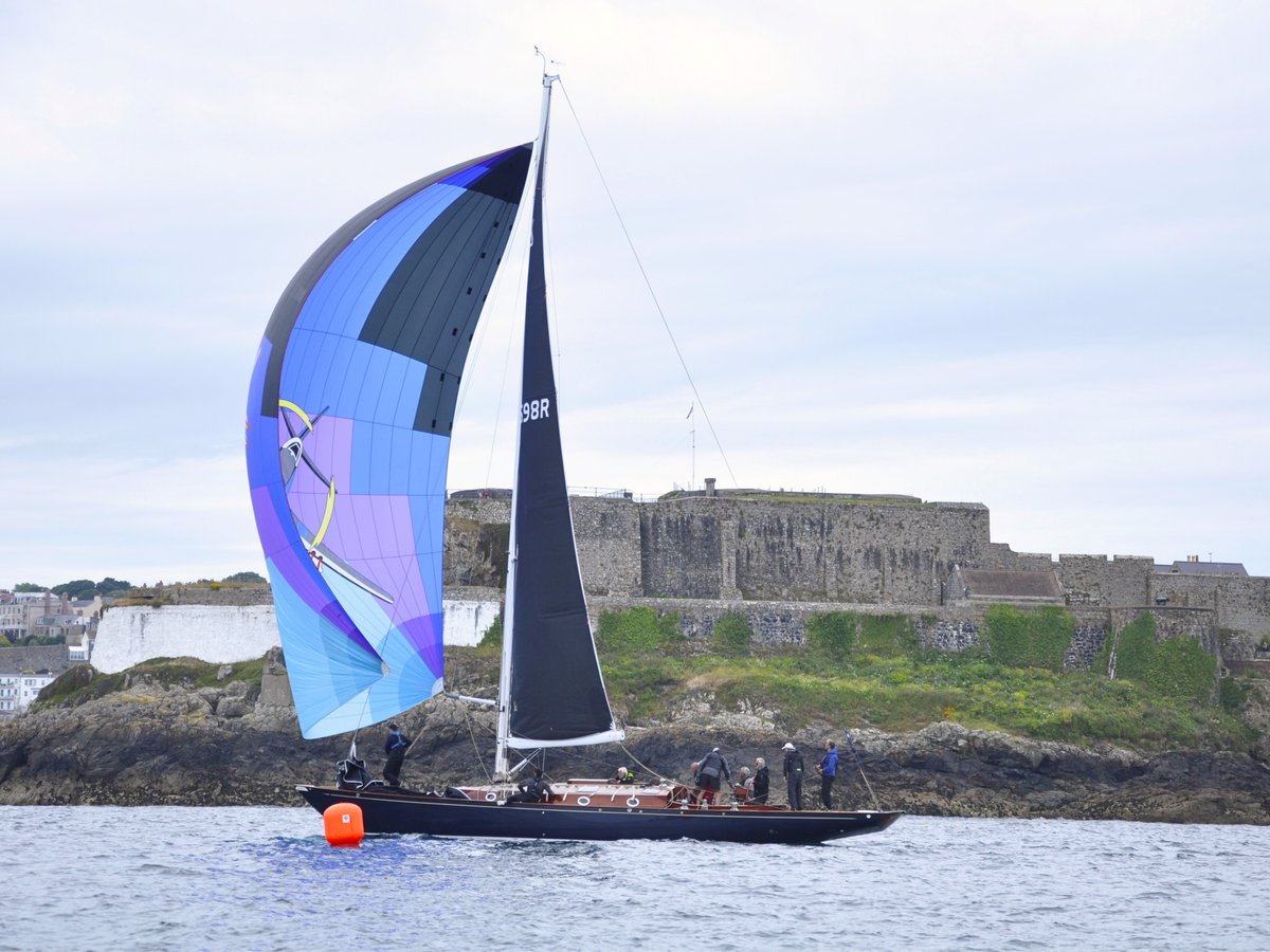 Epoxycraft_'s tweet image. This past week, WEST SYSTEM® Epoxy were thrilled to sponsor the fantastic Regatta by @SpiritYachts in partnership with Locate Guernsey. 

A hearty congratulations to the overall winner, Spirit C72 Gwenhyfar II! 

#westsystemepoxy #spirityachts #regatta