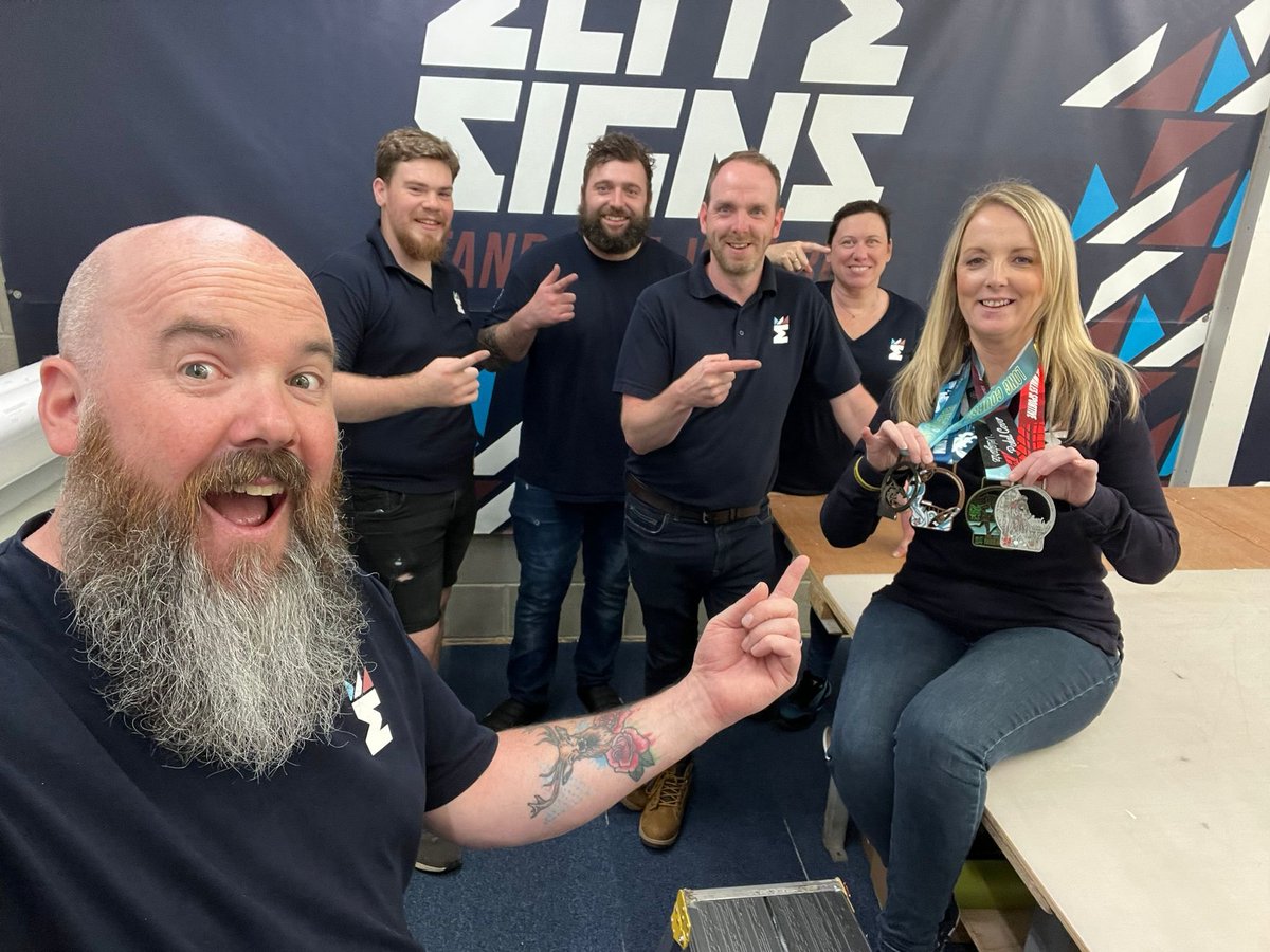 EliteSigns's tweet photo. Congratulations to our #signage guru #Shelley who smashed the #Longcourseweekend #Wales #Triathlon in #Tenby.
(*Photo added just incase you didn’t know which one was the athlete 🥇🥈🥉😆) https://t.co/lw6HjbhqQ7