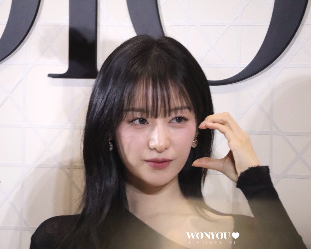 wonyouhk's tweet image. 240624 Kim Jiwon at Dior strore opening in Taipei, looking good in black🖤
-
#kimjiwon #金智媛 #김지원