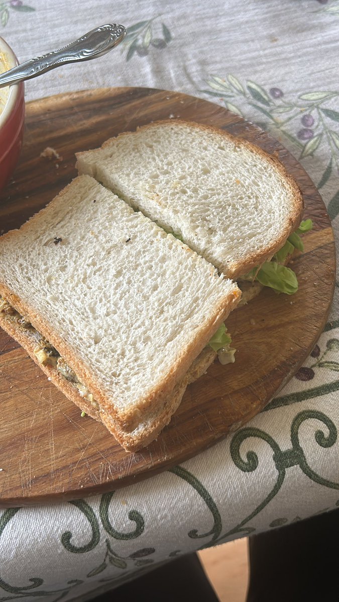 Róisín Power tweet media