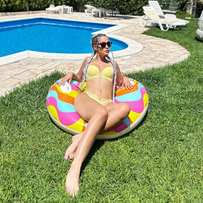 Snizenja grmee, a objava nikad vise.. minimum 3 NOVE objave dnevno 😈💦 https://t.co/cabo5SHFWC https://t<a href="/tag/rt"class="tags"><span>#rt</span></a><a href="/tag/of"class="tags"><span>#of</span></a><a href="/tag/onlyfans"class="tags"><span>#onlyfans</span></a>