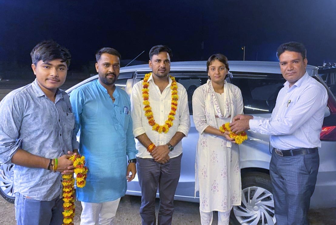 राजस्थान के युवाओं की बुलंद आवाज मध्य प्रदेश NSUI के प्रभारी प्रिय मित्र Mahaveer Gurjar ji बहन रितु बराला ji अल्प प्रवास के दौरान ब्यावरा में शिष्टाचार मुलाकात......
