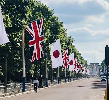 UKLondonWalker's tweet photo. なかなか見られない景色🇬🇧🇯🇵🏰 https://t.co/nMqlJ2Y4JL