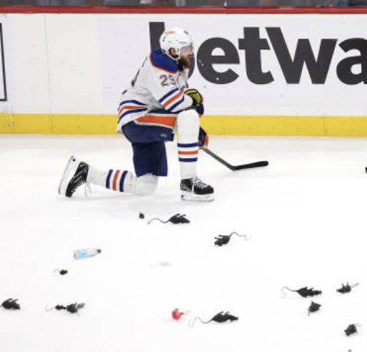 Greg Wyshynski tweet media