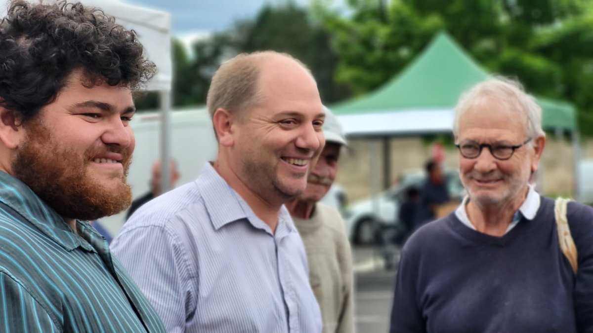 Toute la gauche se mobilise pour faire élire et réélire les candidat•es du #NouveauFrontPopulaire dans le Puy-de-Dôme !
✅indexation des salaires sur les prix
✅ investissements massifs dans l’hôpital, l’école...
C'est possible grâce à des mesures de justice fiscale !