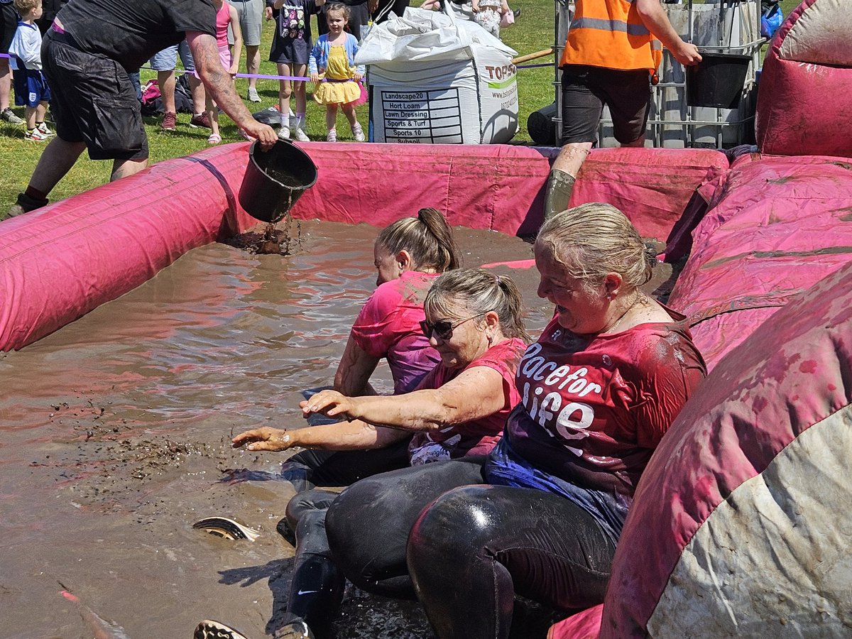 Springfield Medical Centre (@springfieldmedc) on Twitter photo We did it! Thank you to everyone who sponsored us, £980 raised for <a href="/CR_UK/">Cancer Research UK</a> #RaceForLife <a href="/raceforlife/">Race for Life</a> We did it! Thank you to everyone who sponsored us, £980 raised for <a href="/CR_UK/">Cancer Research UK</a> #RaceForLife <a href="/raceforlife/">Race for Life</a>
