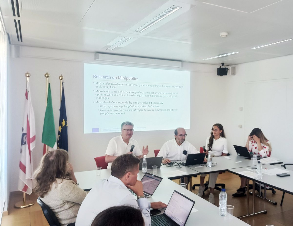 Democracy Research University Stuttgart (@demo_labs) on Twitter photo Greetings from Brussels! 🌞 We started off the week here by attending the General Assembly of the <a href="/EuComMeet/">EuComMeet H2020 Project</a> project and discussing results together. Greetings from Brussels! 🌞 We started off the week here by attending the General Assembly of the <a href="/EuComMeet/">EuComMeet H2020 Project</a> project and discussing results together.
