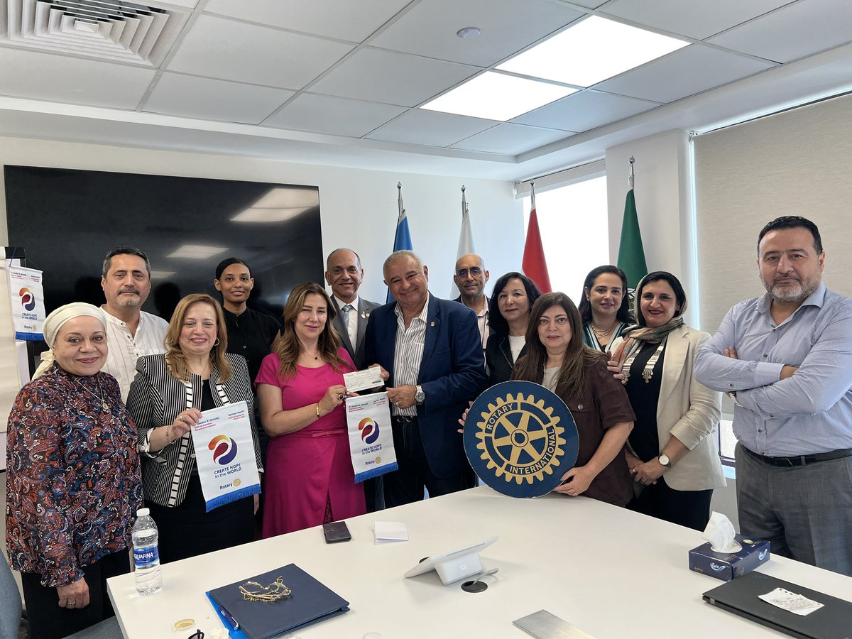 Hanan_Hamdan_'s tweet photo. 🎉 Exciting News! 

UNHCR &amp; Rotary Egypt have signed an agreement to further support @refugees and asylum seekers in Egypt. 

This two-year journey starts today, and we’re thrilled to jointly continue to make a difference! #WithRefugees https://t.co/Lj2JD6pO0j