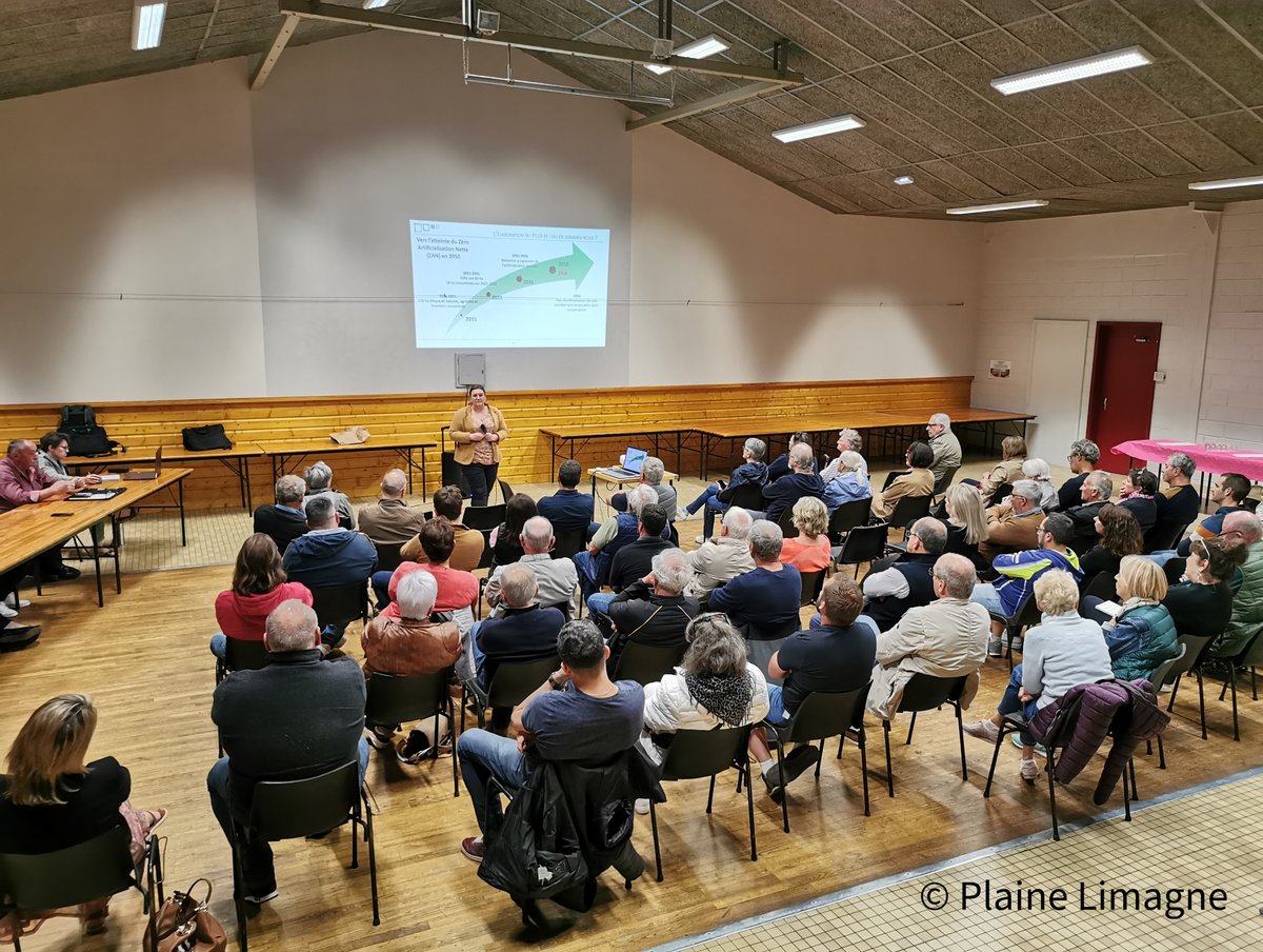 ccplainelimagne's tweet photo. [PLUiH – Réunions publiques]

📣150 personnes ont assisté aux réunions publiques  pour découvrir les avancées du PLUiH et les projets de développement durable pour notre territoire🌱🏡
Merci pour votre mobilisation ! 👏

#PlaineLimagne #PLUiH #DeveloppementDurable #Urbanisme https://t.co/alSEa1jqZU