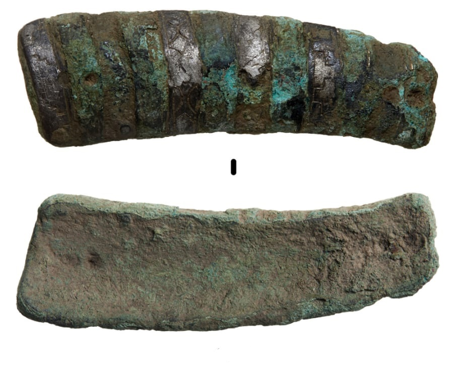vikingsources's tweet photo. A new article, this time a possible fragment of the 5th ocular mask from the Viking Age!

https://t.co/fPx3UYc7mm https://t.co/7wzbHqPbkU