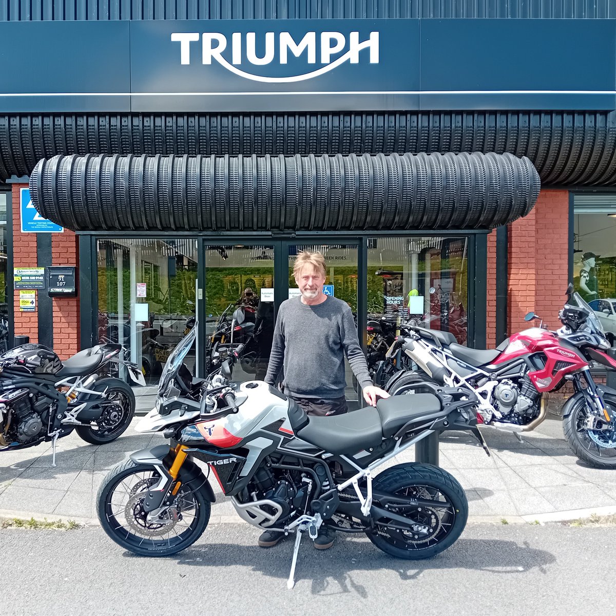 TriumphBrumWest's tweet photo. Lovely Weather over the weekend meant many happy customers picking their new bikes

Suzanne enjoy your Triumph Speed 400
Tony have fun on your triumph Tiger 900GT Pro
Charlie have great adventures on you Tiger 900 Rally Pro

All of you, have many Happy Miles of riding to come. https://t.co/pPHFWZheWL
