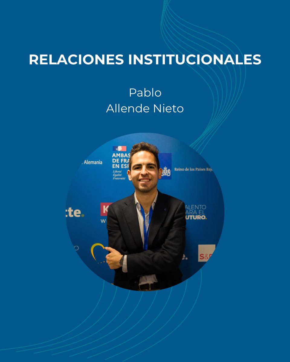 Seguimos👇🏼

Vocal de Comunicación: <a href="/paulajimenezb/">Paula Jiménez Belmonte</a>
Vocal de Eventos: <a href="/sirenegl/">Irene 🐺</a>
Vocal de Formación: <a href="/Gerard__AR/">Gerard Alvarez</a>
Vocal de Sotenibilidad: <a href="/EvaInfante_/">Eva Infante Deus</a>
Vocal de Prensa: <a href="/JuanJesus_Lpz/">Juan Jesús López</a>
Vocal de Relaciones Internacionales: <a href="/rubscavero/">Rubén Cavero Carmona</a> 
Vocal de Relaciones Institucionales: <a href="/PabloAllende1/">Pablo Allende</a>