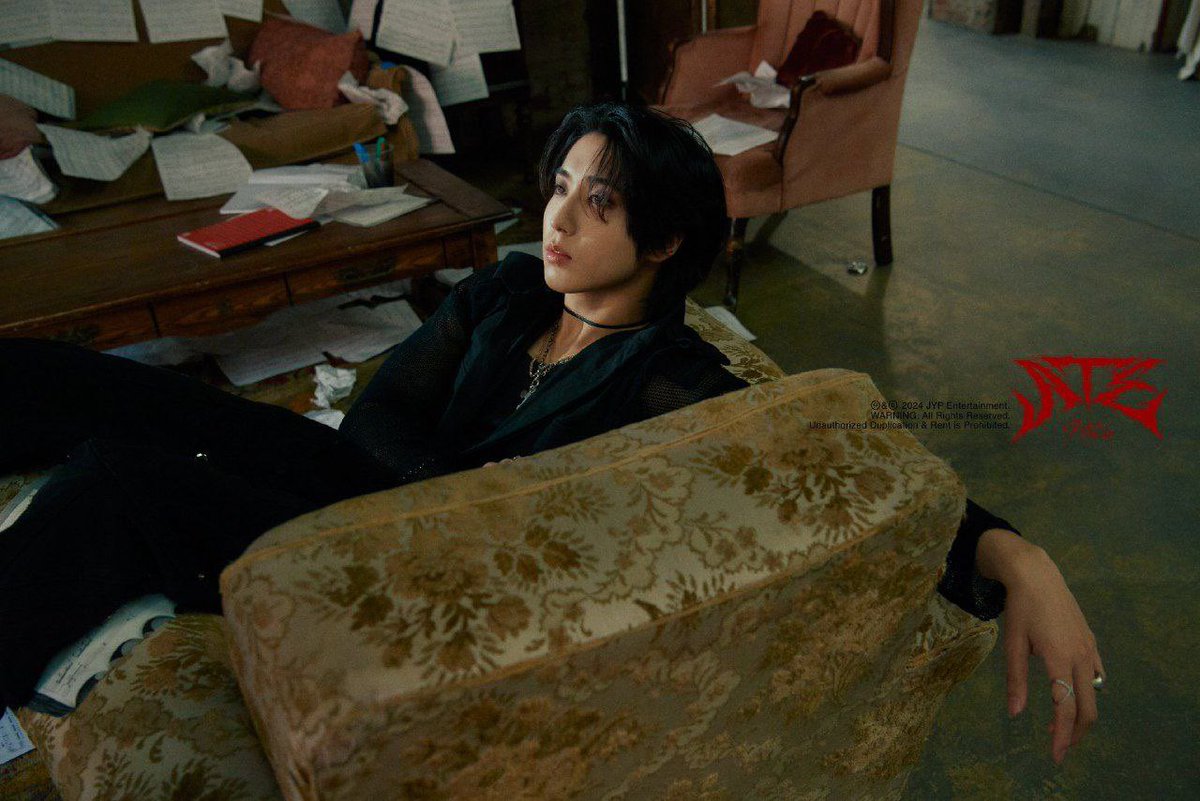 ace of kpop just ate 

3RACHA ATE TEASERS
#SKZ_ATE_Teaser
#ChkChkBoom <a href="/Stray_Kids/">Stray Kids</a>