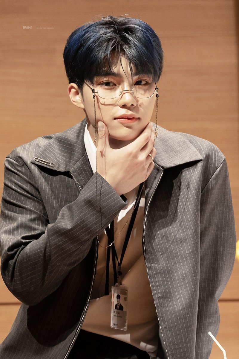 ZEROBASEONE 박건욱 PARK GUNWOOK tweet media