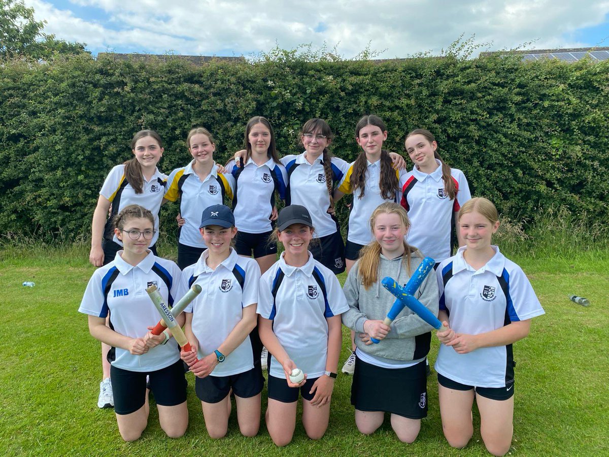 ilkleygrammarPE's tweet photo. Well done to @Ilkleygrammar U13βs who were crowed Bradford Schools Rounders champions yesterday!! They beat @BeckfootSchool @BeckfootPE 13-4 in a great final!
#teamigs https://t.co/biMfbPNTi8
