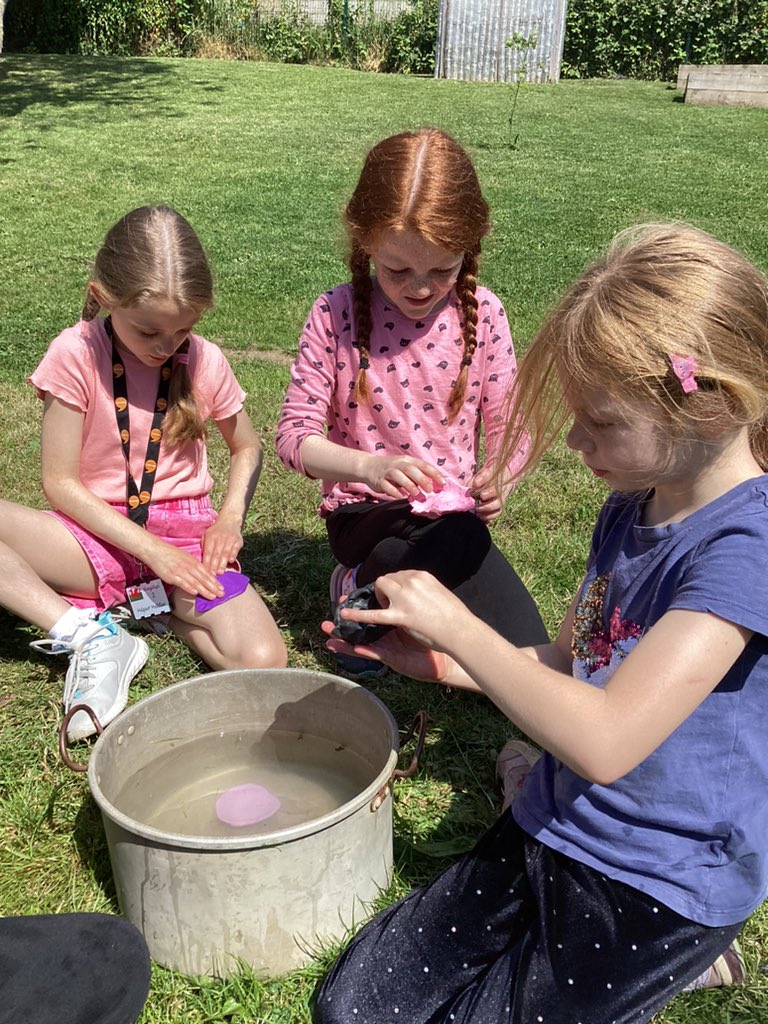 highstreetps's tweet photo. #hspsy2 making clay boats float https://t.co/KcYWW8Hgcg