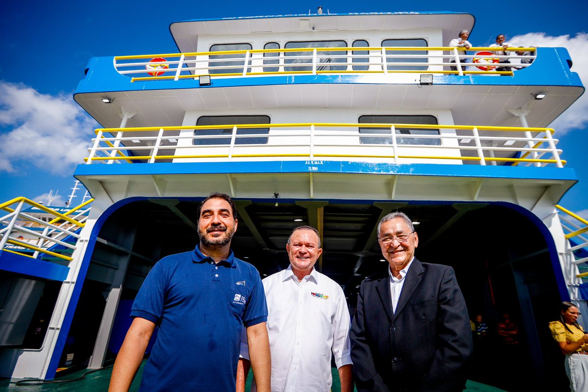 Entregamos mais um ferryboat que vai reforçar a travessia para a Baixada Maranhense!
