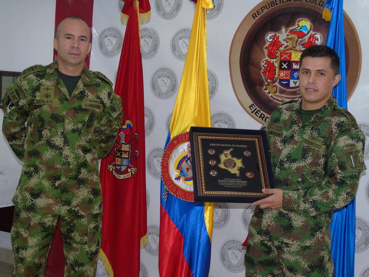 ftc_omega's tweet photo. El Comando Específico del Caguán despide con gratitud al personal que durante dos años brindó sus servicios en pro de la seguridad y bienestar de la población en el departamento del #Caquetá.

#SiempreATuLado https://t.co/42wmncxe9D