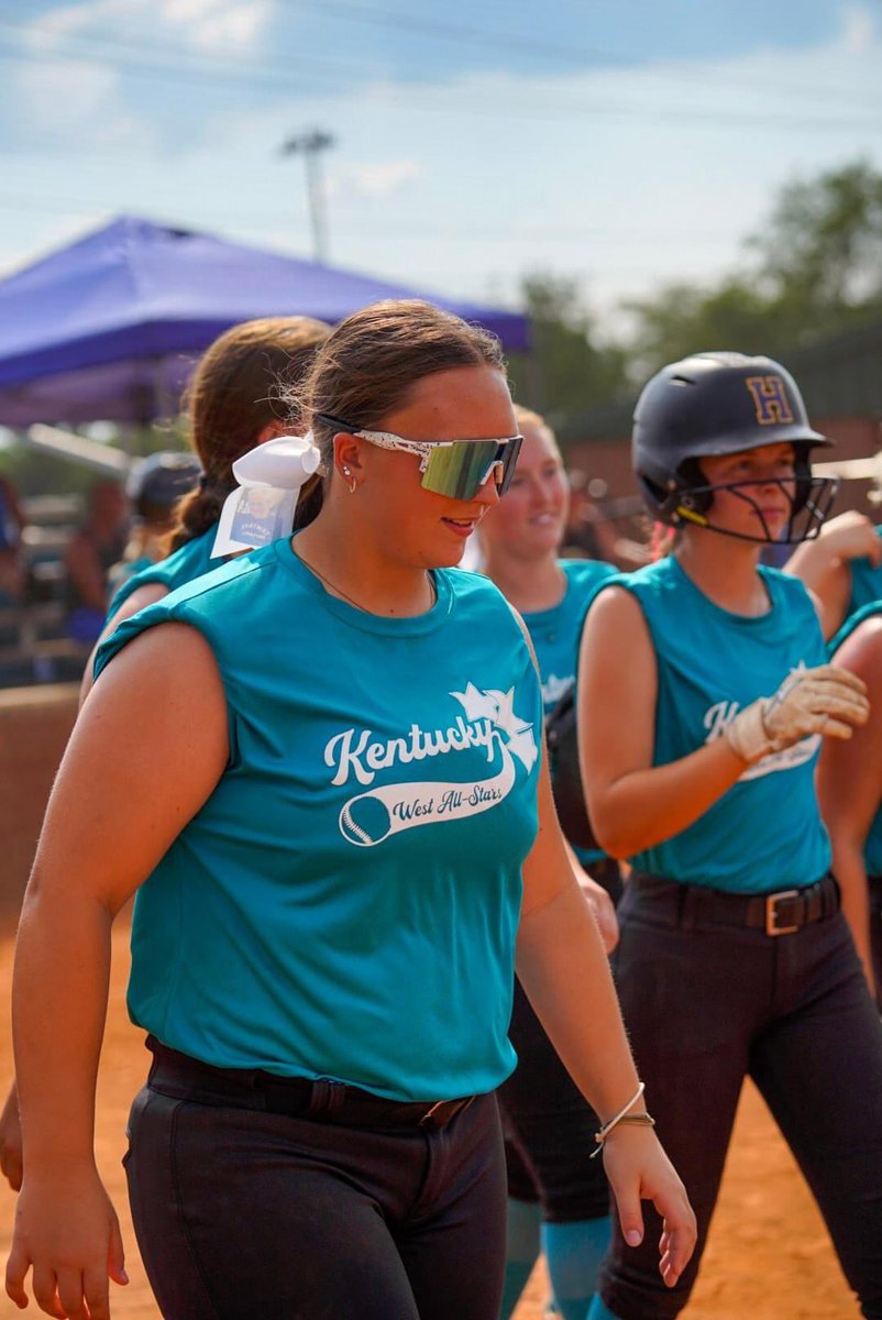 Emma Watkins tweet media