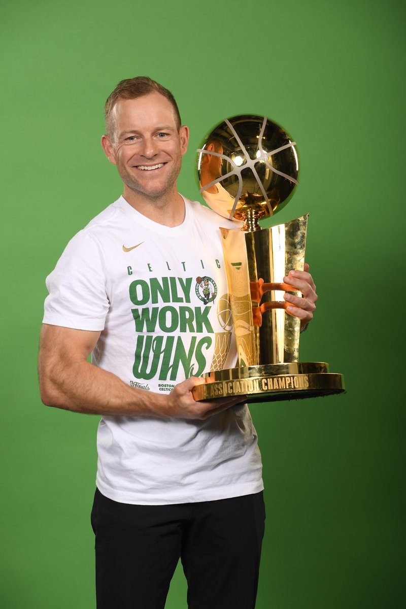 Steve Mount tweet media