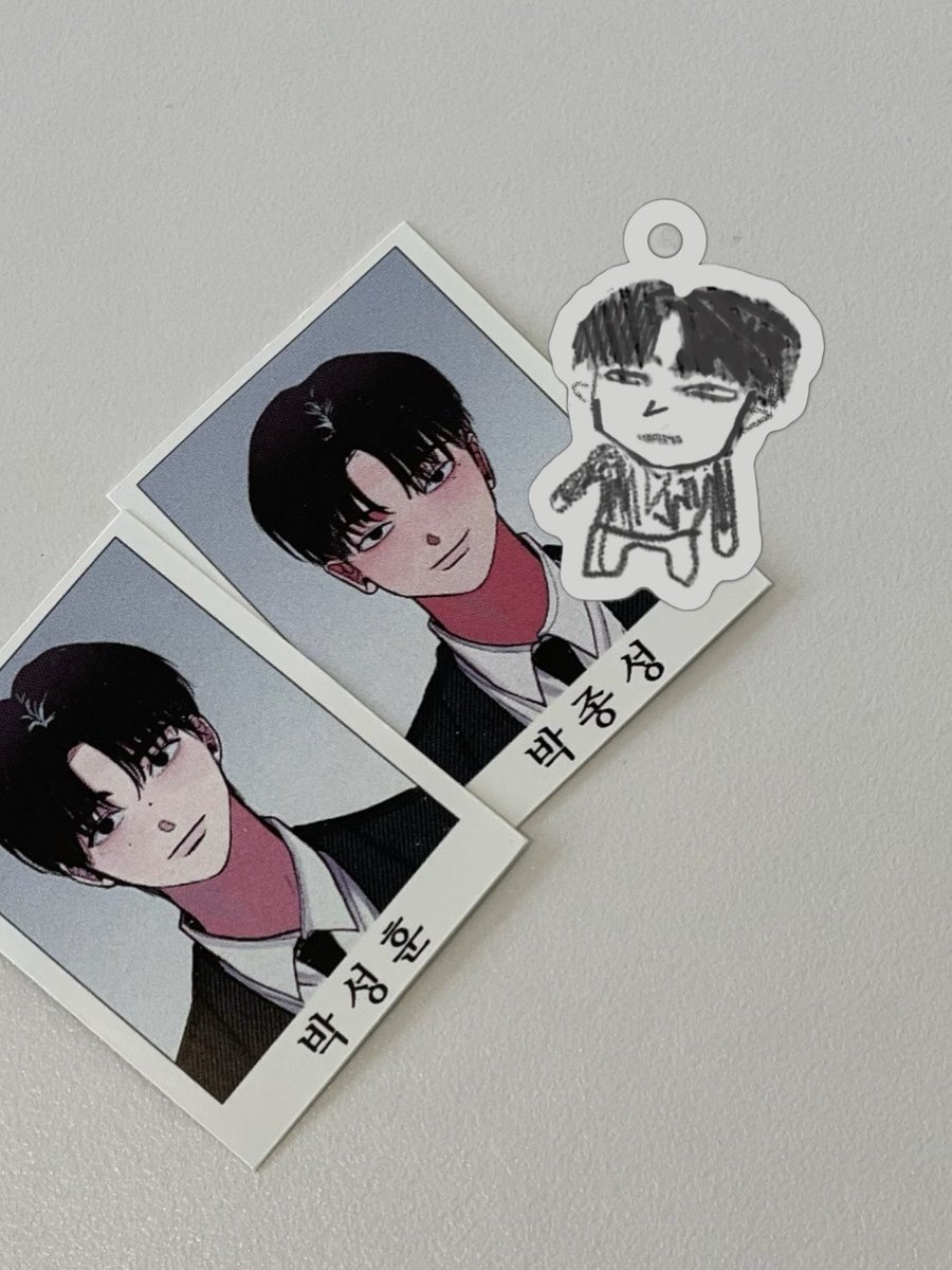구매해주신 두 분께 추첨으로 사랑이담긴그림 키링을 넣어드립니다🍀