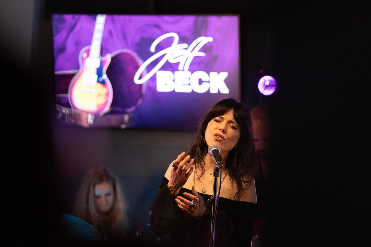 Jeff Beck tweet media