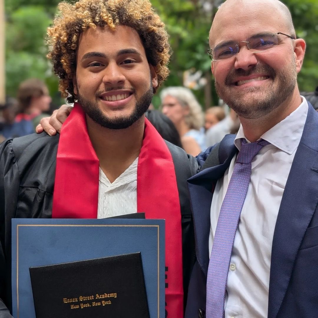 SuptCheng_CIOB's tweet image. Congratulations to the Class of 2024 at Essex Street Academy! 🎓 Today&apos;s graduation ceremony was filled with unforgettable memories. Here&apos;s to the future filled with success and innovation! 🌟 #essexstreetacademy #consortiumschools #projectbasedlearning