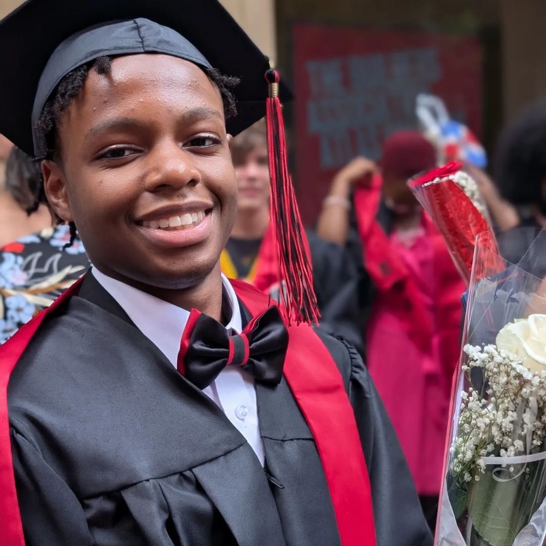 SuptCheng_CIOB's tweet image. Congratulations to the Class of 2024 at Essex Street Academy! 🎓 Today&apos;s graduation ceremony was filled with unforgettable memories. Here&apos;s to the future filled with success and innovation! 🌟 #essexstreetacademy #consortiumschools #projectbasedlearning