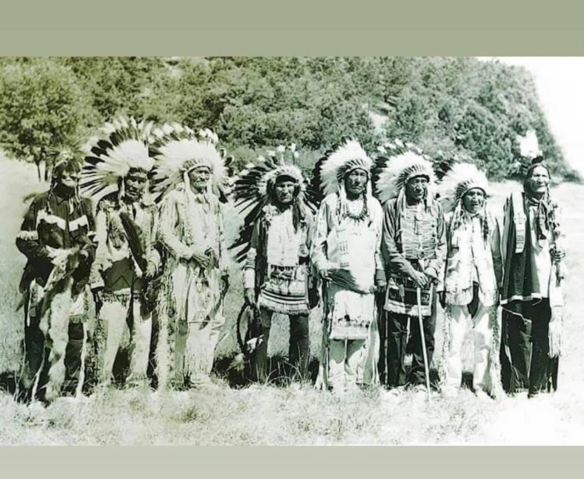 3_ceratops's tweet photo. (2) My great great great grandfather Joseph High Eagle "Wanbli Wakatiya" fought along side Crazy Horse, his brother Red Shirt n their father Red Dog. It's always a good day to be Lakota but today especially. Happy Victory Day! #WeAreStillHere #battleoflittlebighorn https://t.co/LtJzoUvO8B