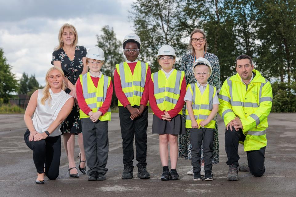 GreatPlacesDevelopmentTeam (@gp_devteam) on Twitter photo Great Places Housing, <a href="/cpc_ps/">CPC Project Services</a> and <a href="/Countryside_PS/">Countryside</a> have been to visit a school adjacent to our Fitton Hill development in Oldham. Pupils at Medlock Valley Primary have been taught how to be safe around construction sites Services.www.theoldhamtimes.co.uk/news/24404232.… #BuildingGreatness #AffordableRent Great Places Housing, <a href="/cpc_ps/">CPC Project Services</a> and <a href="/Countryside_PS/">Countryside</a> have been to visit a school adjacent to our Fitton Hill development in Oldham. Pupils at Medlock Valley Primary have been taught how to be safe around construction sites Services.www.theoldhamtimes.co.uk/news/24404232.… #BuildingGreatness #AffordableRent