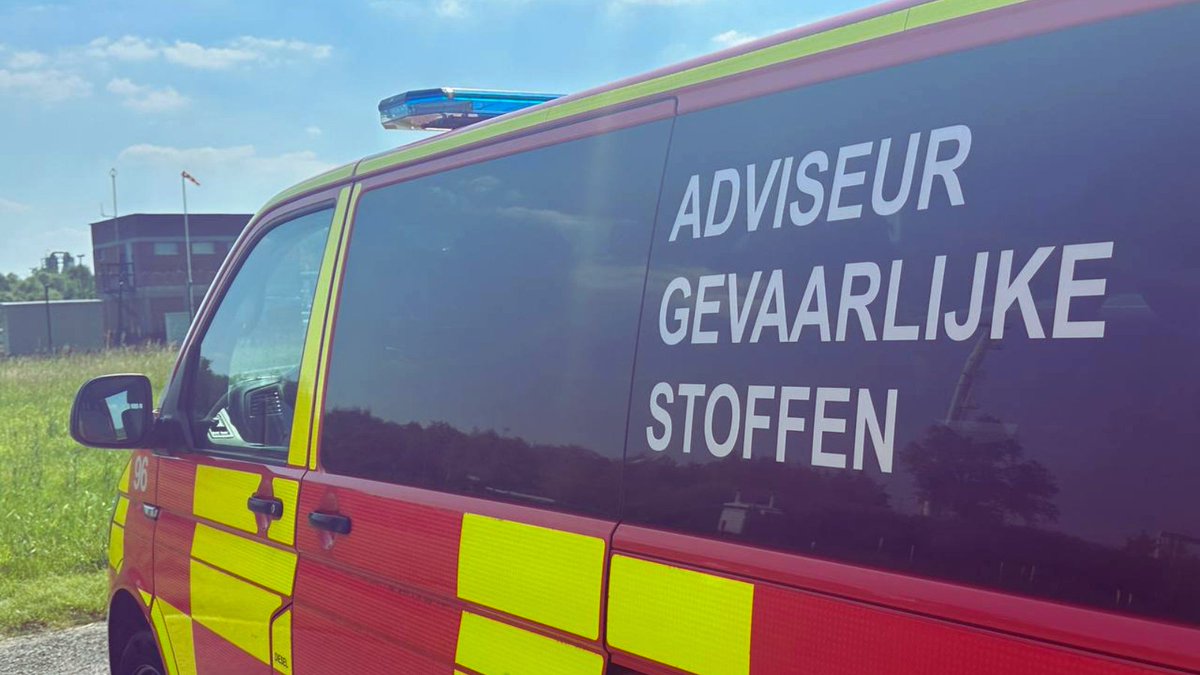 We danken graag al <a href="/HVZWaasland/">Hulpverleningszone Waasland</a> voor hun middelen ter plaatse, <a href="/BwRivierenland/">Brandweerzone Rivierenland</a> voor de hulp bij de coördinatie, Civiele Bescherming voor hun ondersteuning met gespecialiseerd materieel, de Adviseur Gevaarlijke Stoffen voor expertise, de bedrijfsbrandweer &amp; alle andere diensten.