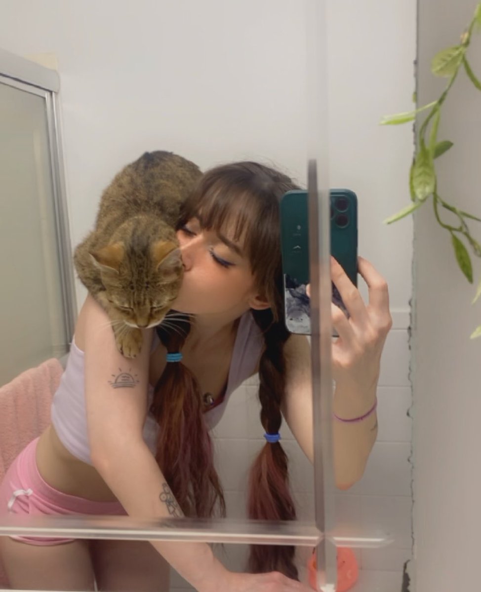 wishiniwasfishin2025 tweet media