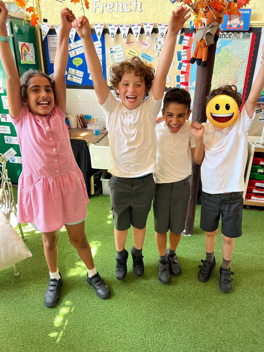 MrsTaylorBH's tweet photo. THEY WON!!!!! 🥇First place in the @Hertsmaths competition final out of nearly 560 pupils! We couldn’t be more excited! What a great way to end our Tuesday! So proud of them 🥰 @msmcclureBH #BusheyHeathMaths @busheyheathjm https://t.co/omZXY9y9Lc