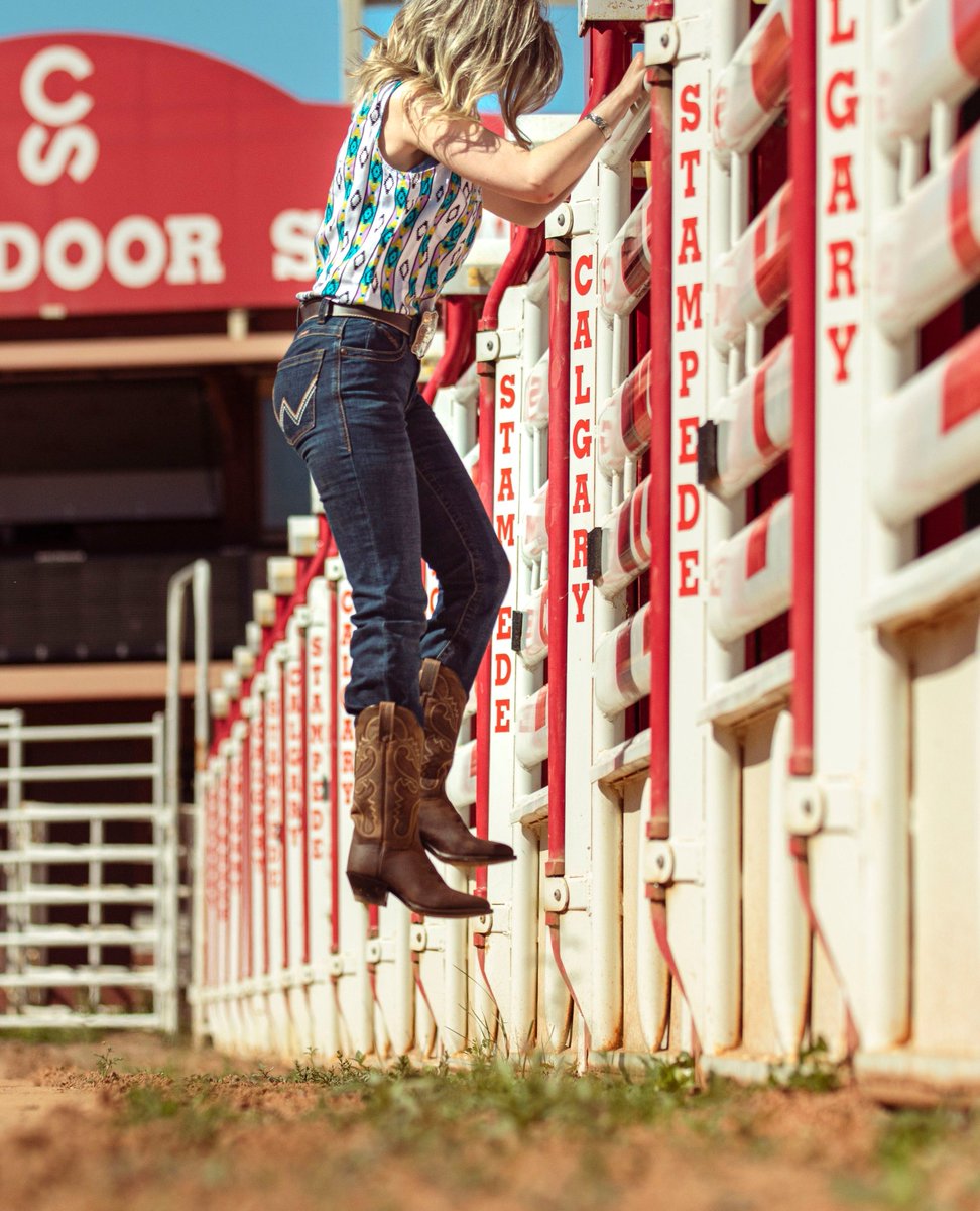 Lammles's tweet photo. Calgary Stampede Countdown: 10 days until the Greatest Outdoor Show on Earth.
#LiveYourOwnWest
•
•
•
#ranching #ranchlife #westernwear #westernstore #westernlifestyle #travelalberta #longlivecowboys #longlivecowgirls https://t.co/GwRm9RP00h