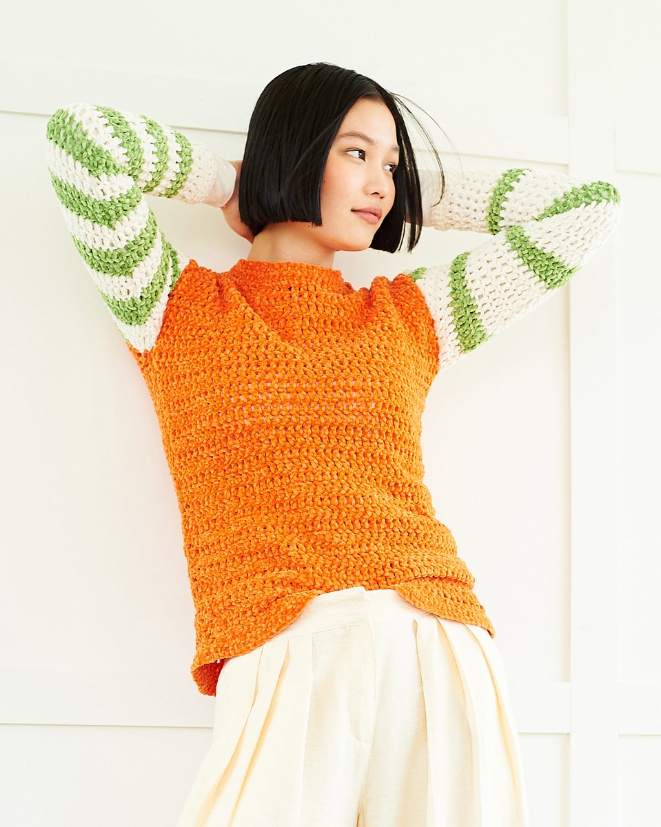 You can really create some drama with a crochet hook and our new Squeeze Me yarn like in the jackets from pattern 10080.
Or you could create cosy sweaters in great colours using pattern 10081.
stylecraft-yarns.co.uk/yarns/squeeze-…