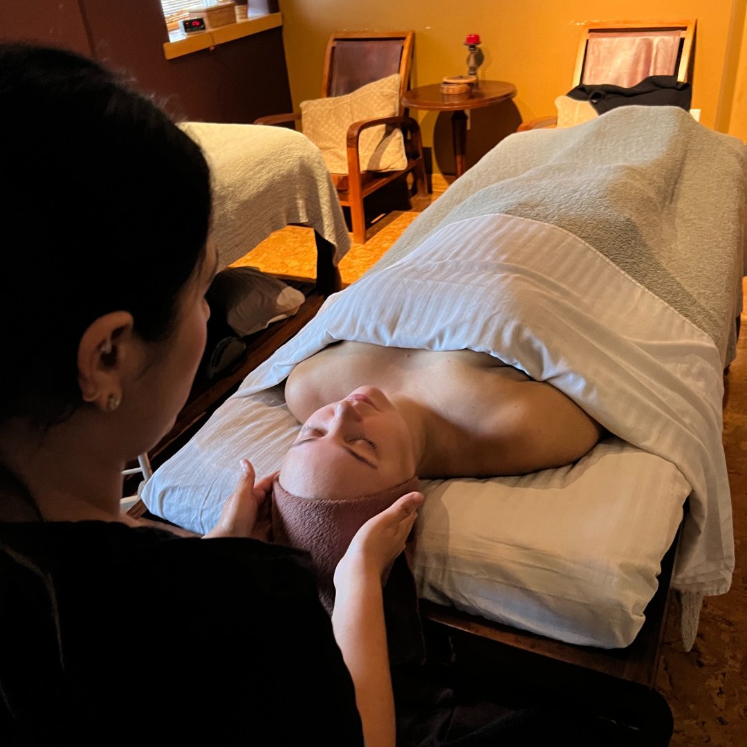 SaharaSpa's tweet photo. Get your summer glow on with our facials!

Whether you're prepping for beach days or lounging on the patio, our treatments are your secret weapon for that radiant, dewy look — view our facial services and more: https://t.co/ewO8I9EKJw

#facial #glow #dewy #facialtips #moosejaw https://t.co/XLqHUjVUP0