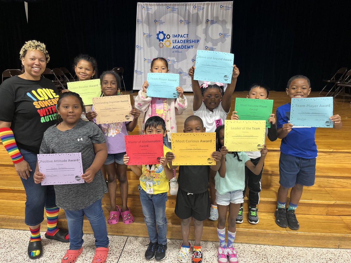 LopezNimsay's tweet photo. It’s Tuesday y’all. Today is all about celebration 🎉 Staff members and students awards ceremony… YES 🙌🏻 All of that while wearing crazy sucks…Life is good! #chooseyourdestination @Impact_AISD @AldineES_Summer @Carter_AISD @BrandiMStokes @chezzadi https://t.co/YIy6MvuZFa