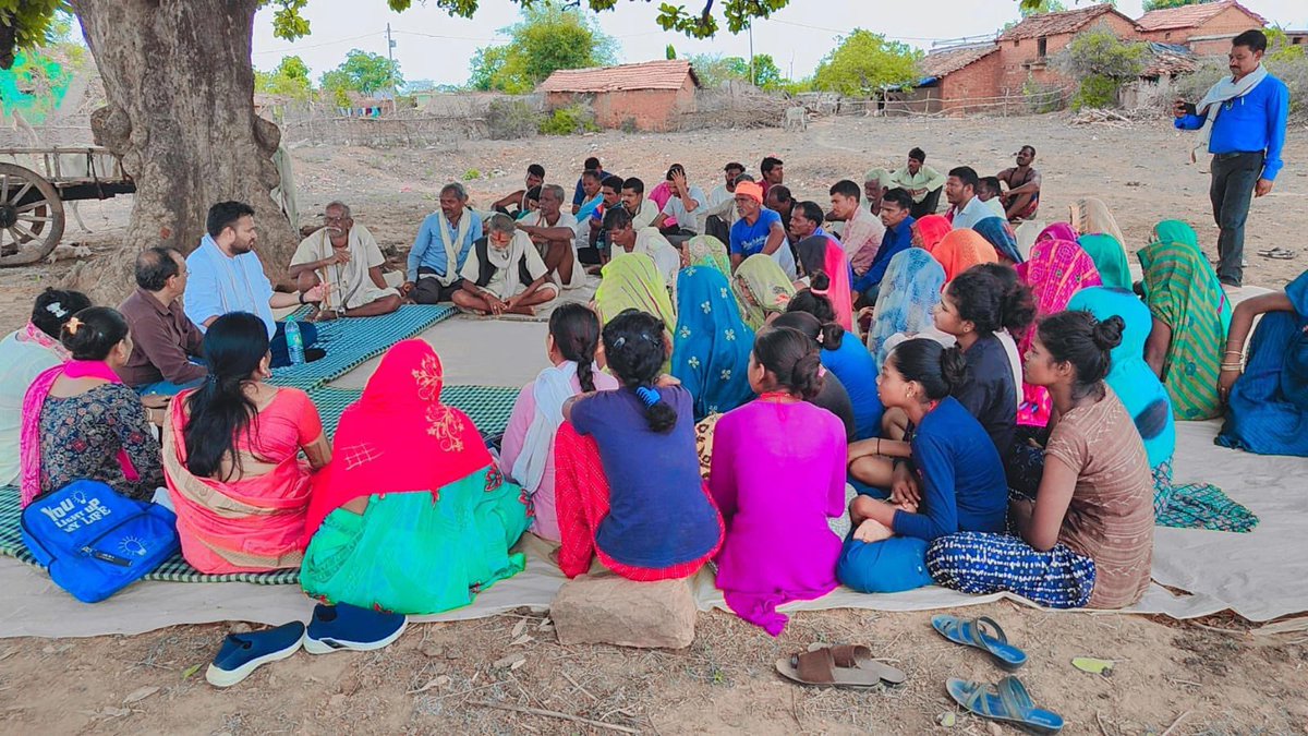 basuyphy's tweet photo. Village water committee, led by a dedicated lady eager for JJM training, shows great promise. With Azim Premji Foundation's support, I believe the GVS team can effectively address and resolve these challenges. #WaterManagement #CommunityEmpowerment
@jaljeevan_ 
@azimpremjiuniv https://t.co/OLmRLKf1Cd