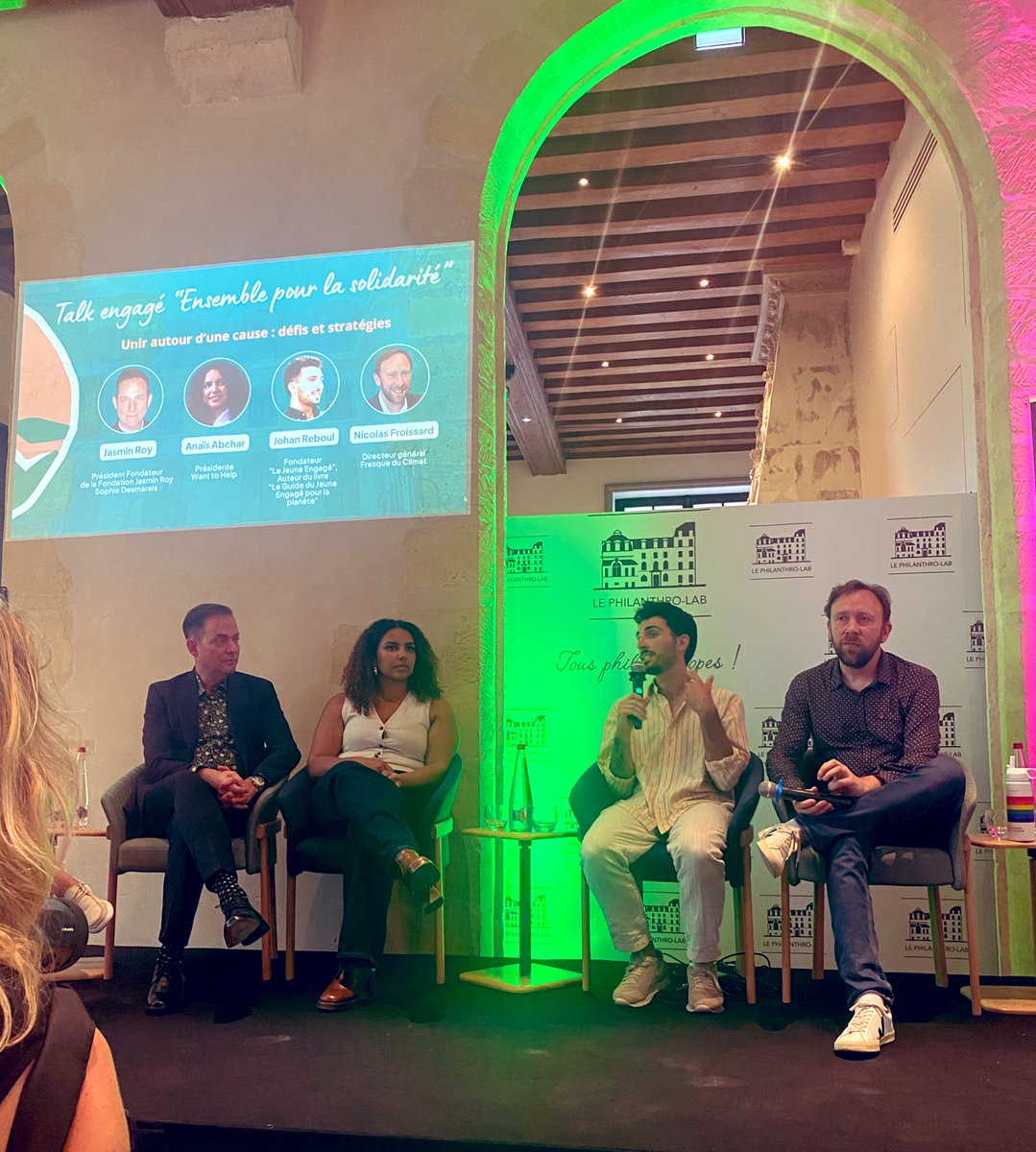 En direct de la Grande soirée de l’Engagement organisée par @hopsofr sous le haut patronage de la mairie de Paris, en partenariat avec <a href="/BVA_Xsight/">BVA Xsight</a>. 
Une soirée importante pour célébrer la solidarité et l’engagement collectif. De très beaux projets &amp; de magnifiques témoignages 👏