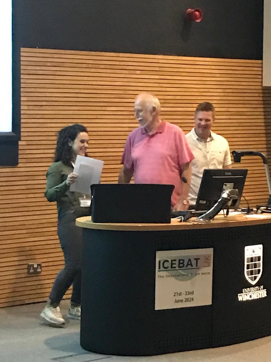 Excited to announce that our @urjcfcs PhD candidate Raquel Menchero from <a href="/uclm_es/">Universidad de Castilla-La Mancha</a> and @HNparaplejicos has won Best Poster at ICEBAT-UK24!🎉 with her project "FEASIBILITY OF AQUATIC THERAPY FOR BALANCE IN SPINAL CORD INJURY PATIENTS WITH LESS THAN 6 MONTHS POST-INJURY" #ICEBATUK24