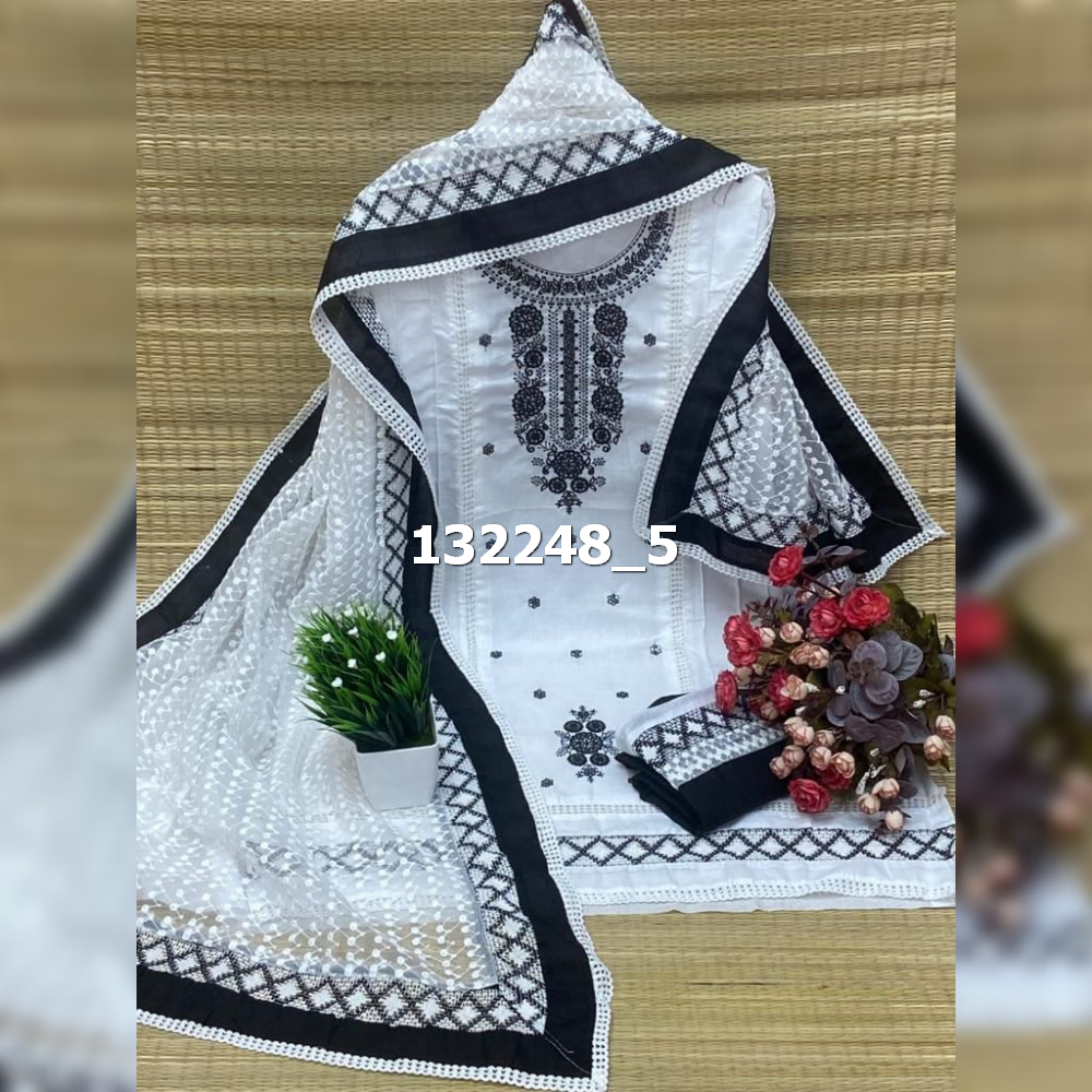 MyeraCollectio2's tweet image. Price - ₹600 Only #FreeShipping
For Order Whatsapp on 8421223678

Top - Pure Cotton With Karachi Embroidery Work 2.25 mtr.
Bottom - Cotton 2.00 mtr.
Dupatta - Silk Aari Work &amp;amp; Karachi Border Lace Work 2.25 mtr.