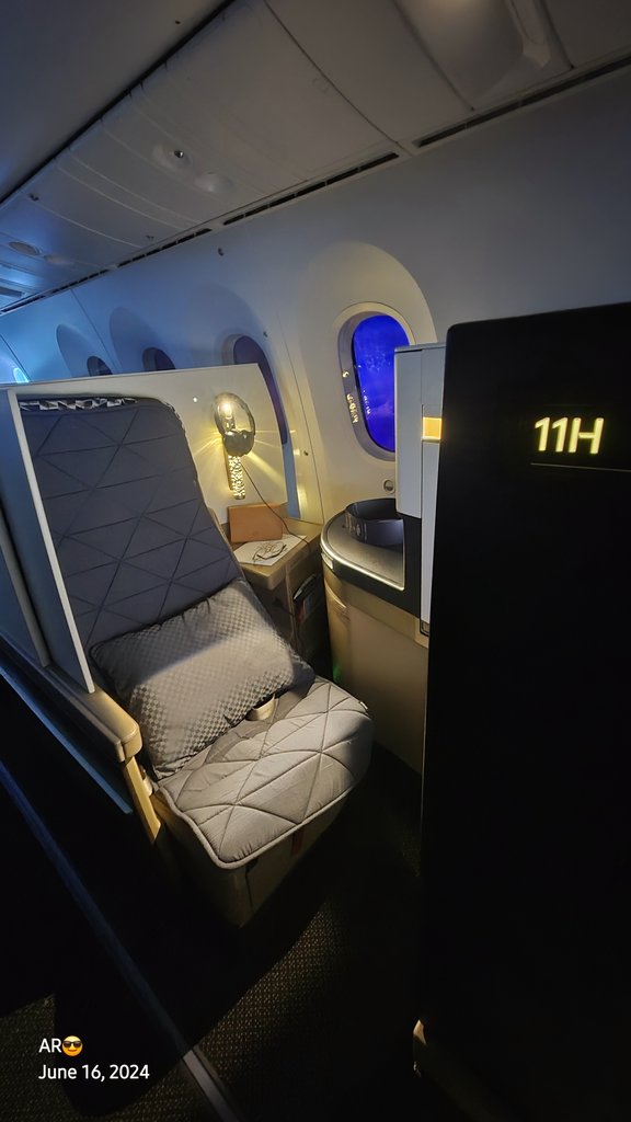 Agung (@arachmanto) on Twitter photo I have never thought that a memory foam mattress would really elevate the comfort of your seat and helps alot in making sure a good sleep on a longhaul flight. #Kudos <a href="/etihad/">Etihad Airways</a> #ArmaniCasaxEtihad I have never thought that a memory foam mattress would really elevate the comfort of your seat and helps alot in making sure a good sleep on a longhaul flight. #Kudos <a href="/etihad/">Etihad Airways</a> #ArmaniCasaxEtihad