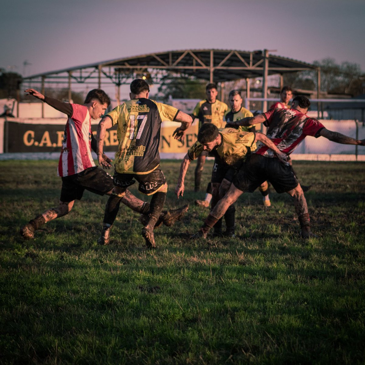 Progreso1956's tweet image. Fútbol.