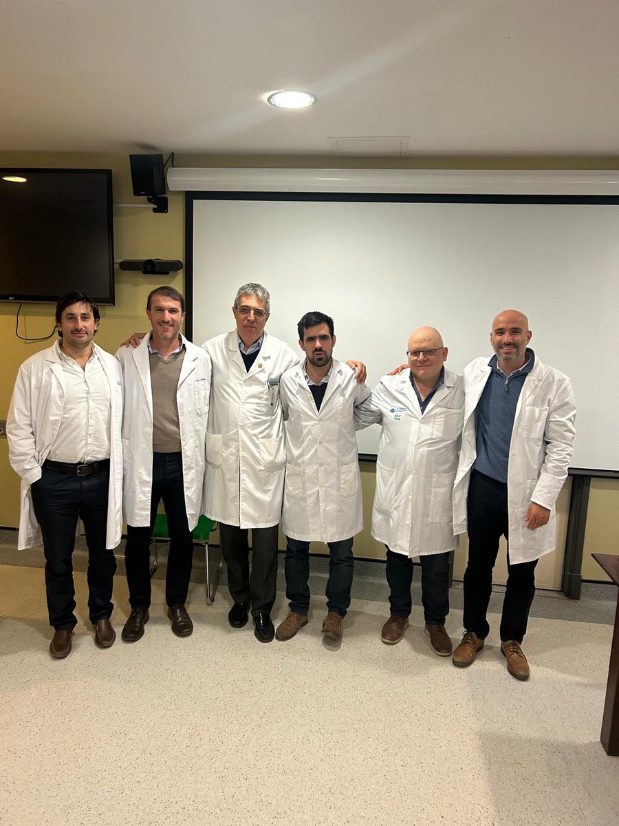 Tres nuevos Cirujanos Cardíacos.
Maximiliano, Patricio y Gonzalo.
Felicitaciones y al #servicioclinicas de Cirugía Cardíaca <a href="/hcmquintela/">Hospital de Clínicas Dr. Manuel Quintela</a> <a href="/uacardio_ccvu/">Unidad Académica Cardiología</a> <a href="/VictorDayan1/">Victor Dayan</a> <a href="/juanjopaganini6/">Juan José Paganini</a>