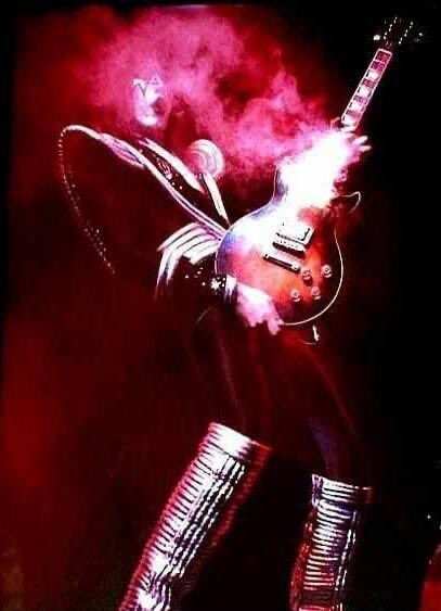 bob_robertnash's tweet image. Don’t care what anyone says…
Ace Frehley is one of the greatest guitarists of all time!
#70sKISS⚡️
