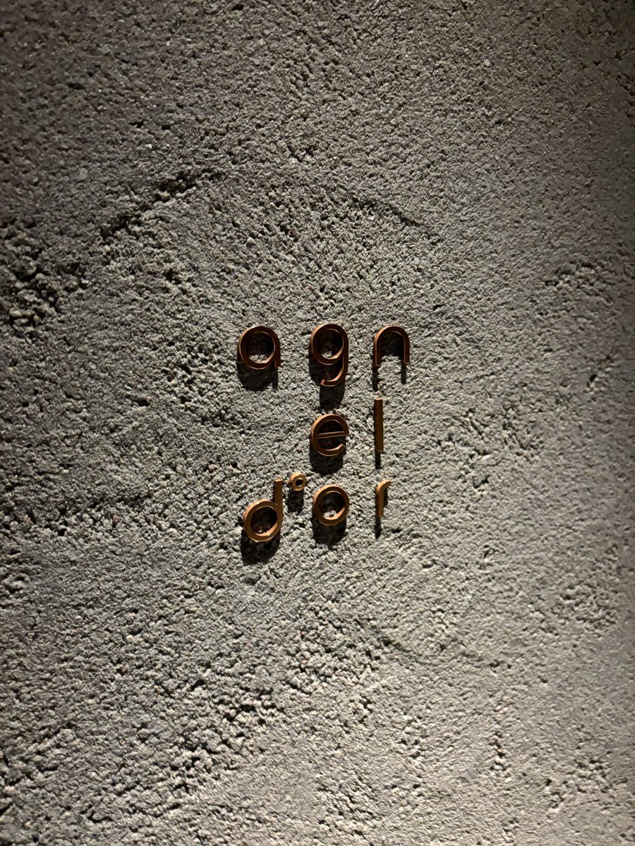 こういう隠れ家的なレストランめっちゃ好き
行ってみたひ