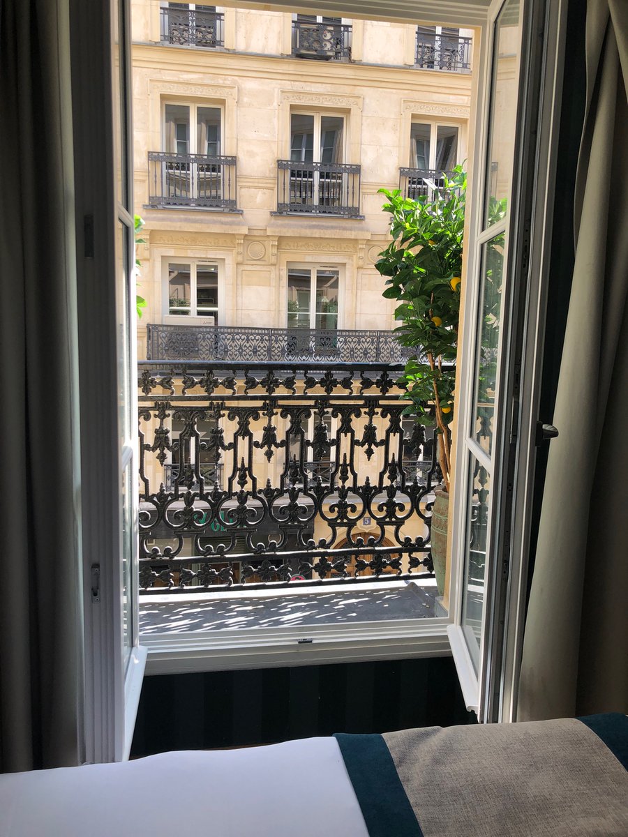 stoyanstefanov's tweet image. Thank you for the welcome package #dotjs