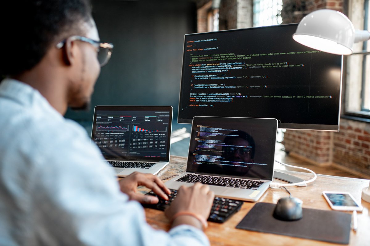 sourcecodersio's tweet image. AI tools are changing the recruitment landscape. Here are 5 ways we utilize them:
1) Candidate Screening
2) Predictive Analytics
3) Bias Reduction
4) Talent Pool Management
5) Skills Assessment
#tech #recruiting